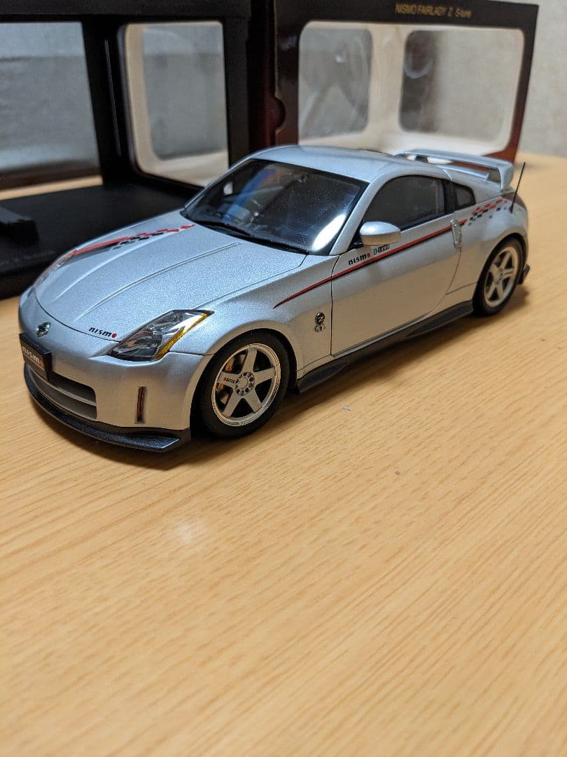 オートアート1/18　ニスモ フェアレディZ　Sチューン