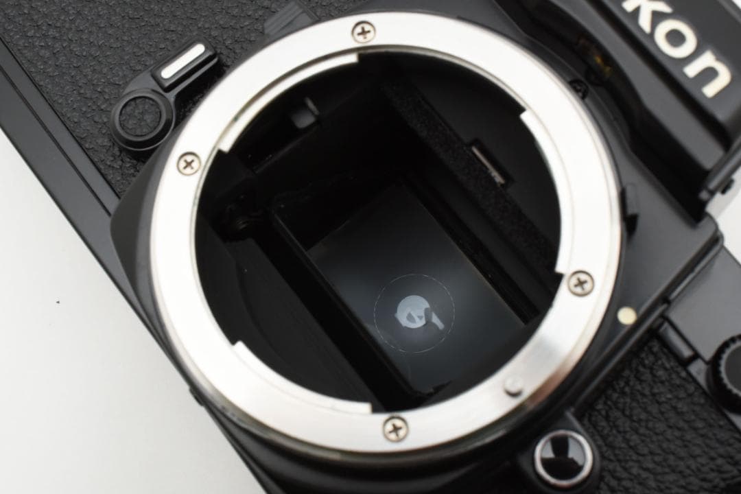 新品級 ニコン NEW FM2 ブラック フィルム　モルト新品交換済 B600