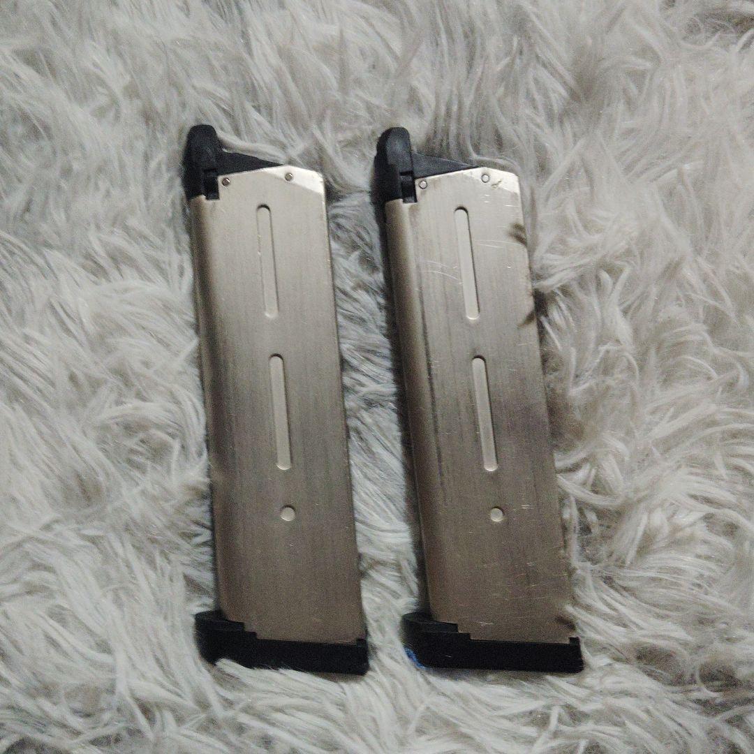 STRIKE .45 ガスガン 2マガジン付き