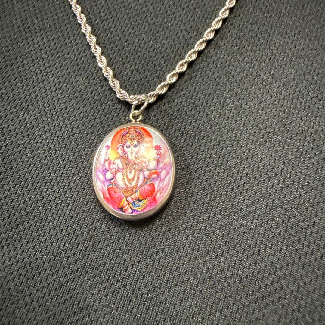 ガネーシャ（ピンク）オームペンダント藤井風ネックレスお風呂チェーン他おまけ付き