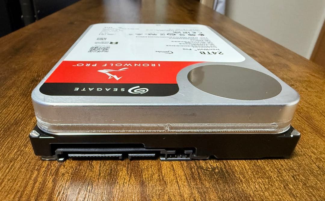Seagate IronWolf Pro 24TB 稼働684h 動作良好