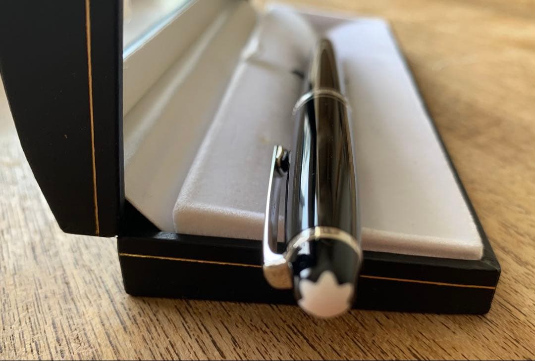 MONT BLANC ローラーボールペン 黒