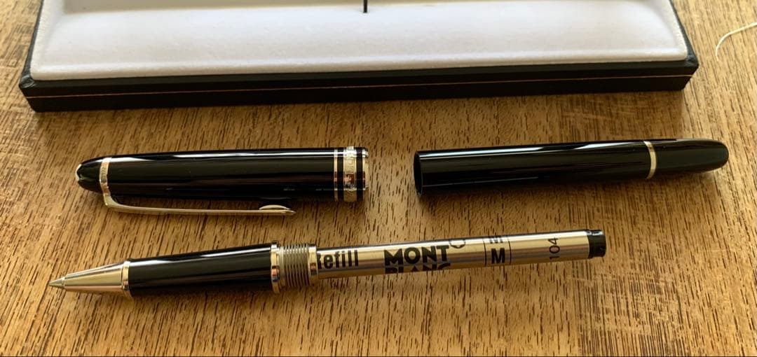 MONT BLANC ローラーボールペン 黒