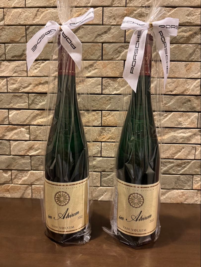 ポルシェ　シャンパン　2本　ファン・フォルクセン　ゴルトベルクリースリング