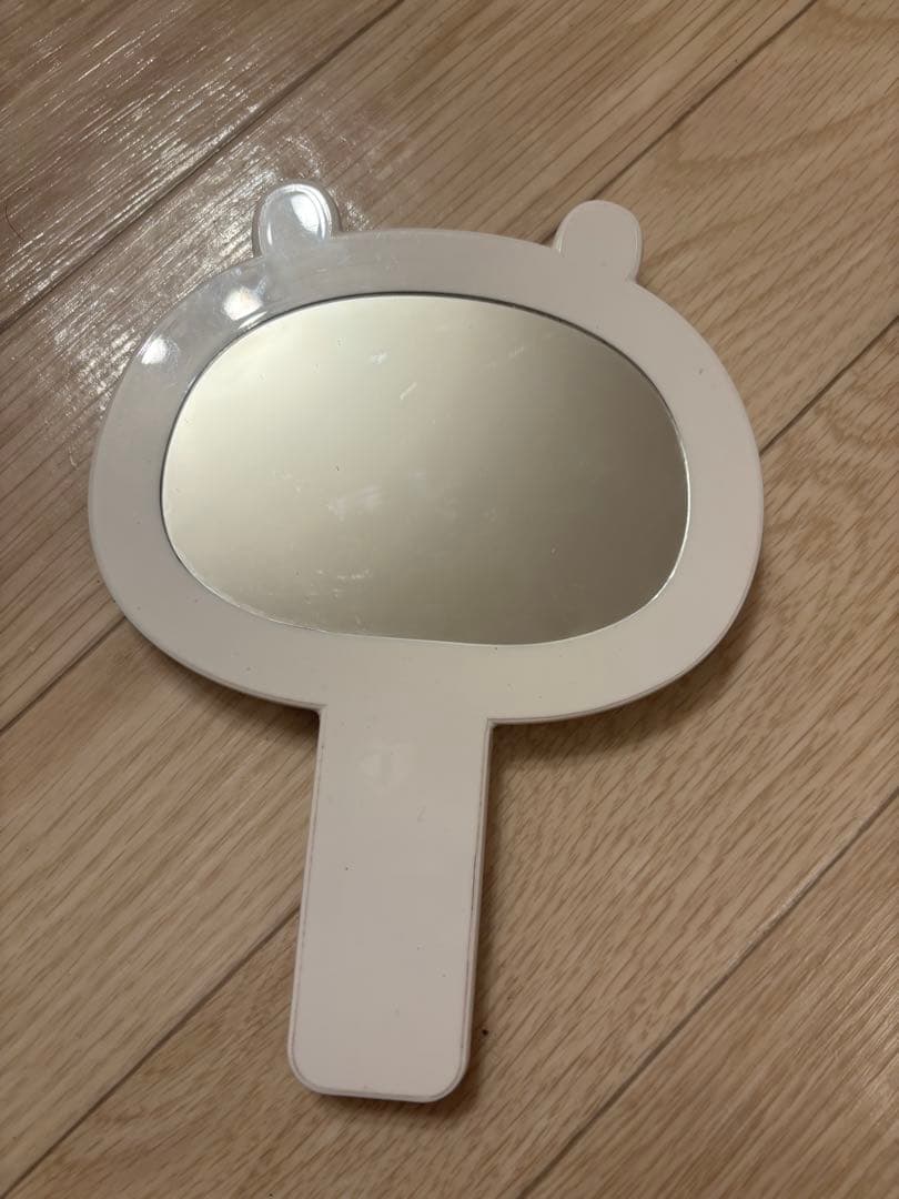 ちいかわ ダイカットハンドミラー