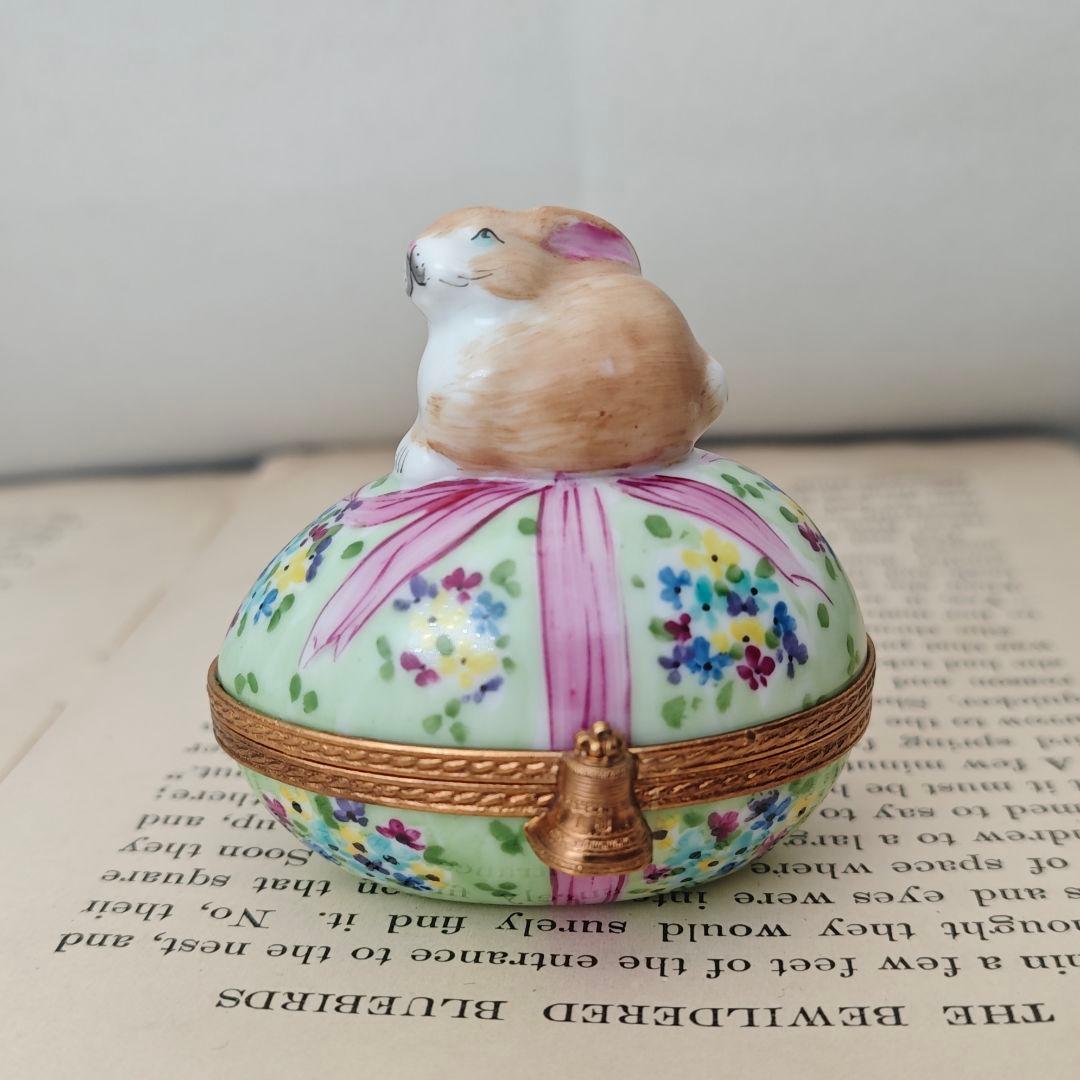 限定生産リモージュボックス　うさぎ　イースターエッグ兎　お花畑　フランス製小物入
