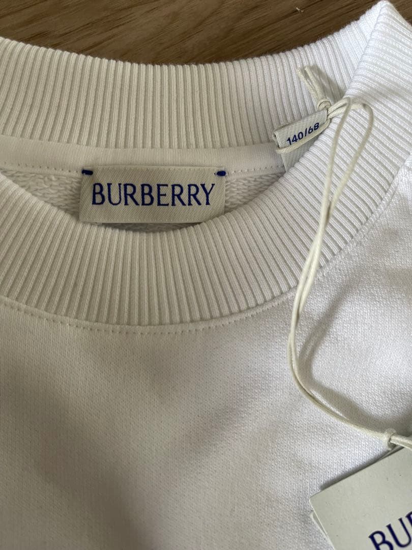 BURBERRY カラフル馬グラフィック トレーナー 140