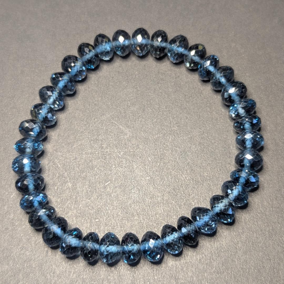 【Yu select】【極上】ロンドンブルートパーズ カットブレスレット