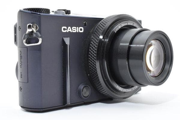 カシオ CASIO EX-10 コンパクトデジタルカメラ＃3385
