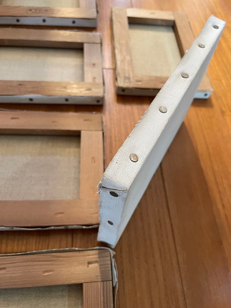 木製金色の油彩用額縁SMサイズ（未使用品）とキャンバスＳＭ,Ｆ3サイズ