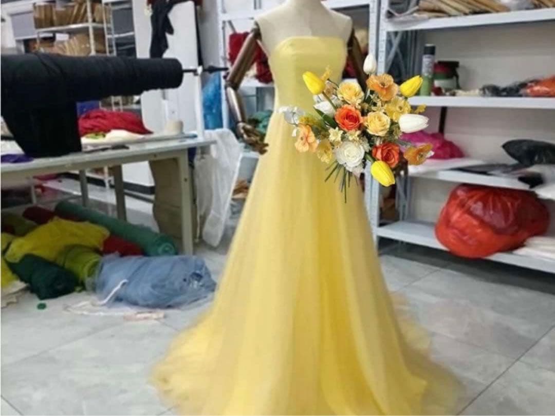 前撮り　ドレス　リボン付き　イエロードレス