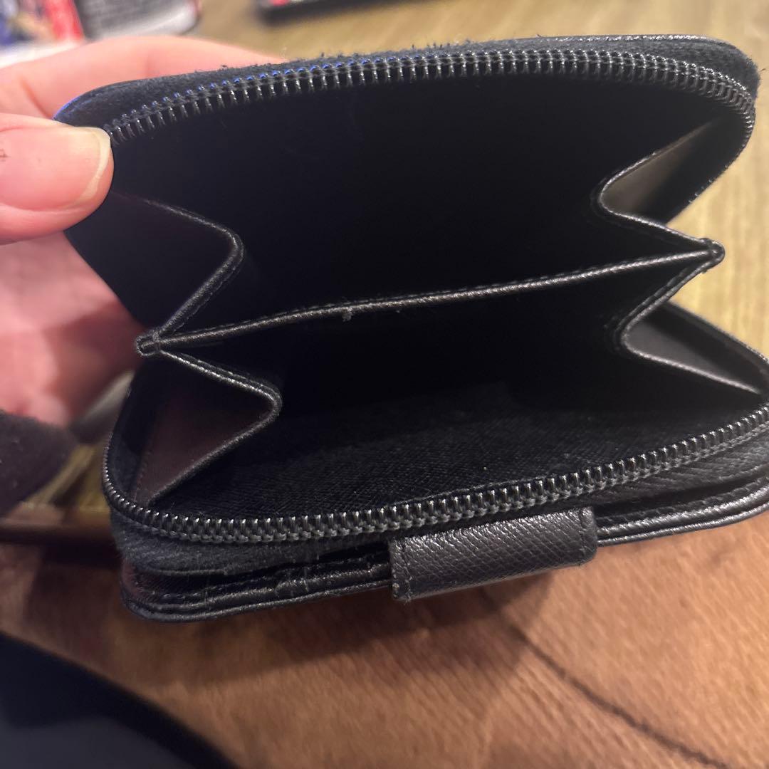 PRADA ブラック レザー 二つ折り財布