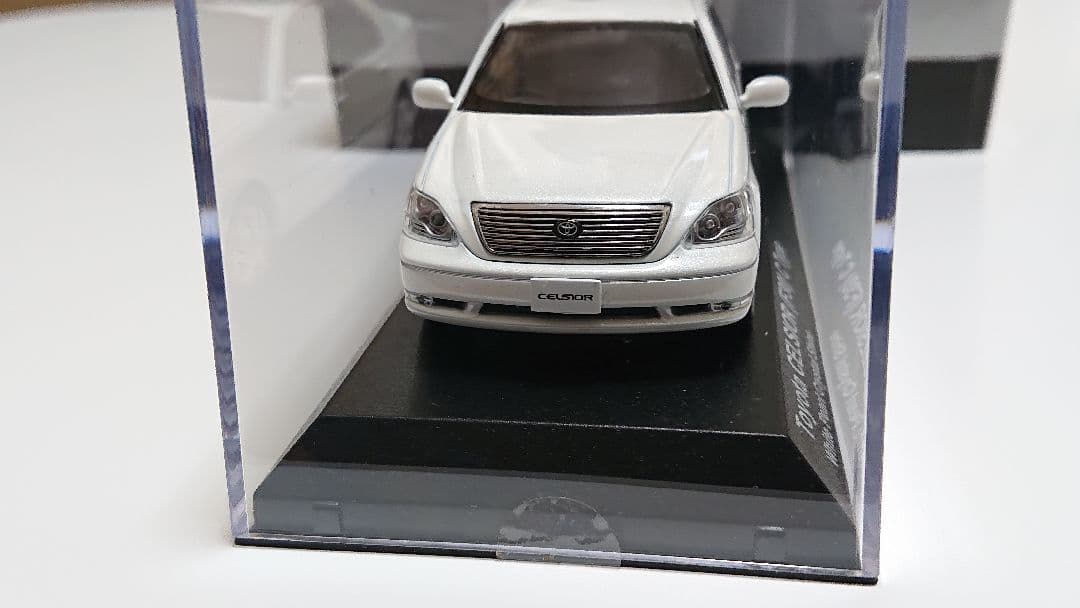 京商 1/43 トヨタ セルシオ 30後期 ホワイトパール