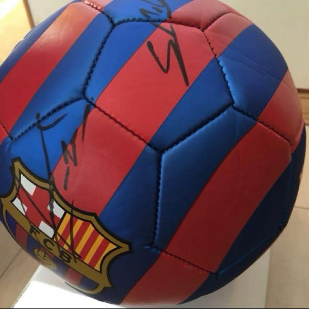 メッシ他バルサ選手5人直筆サイン入りサッカーボール