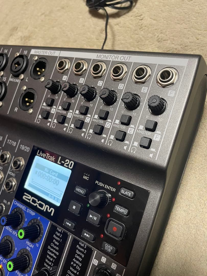 【動作確認済】ZOOM LiveTrak L-20 ＋ BTA1 ＋ FS01