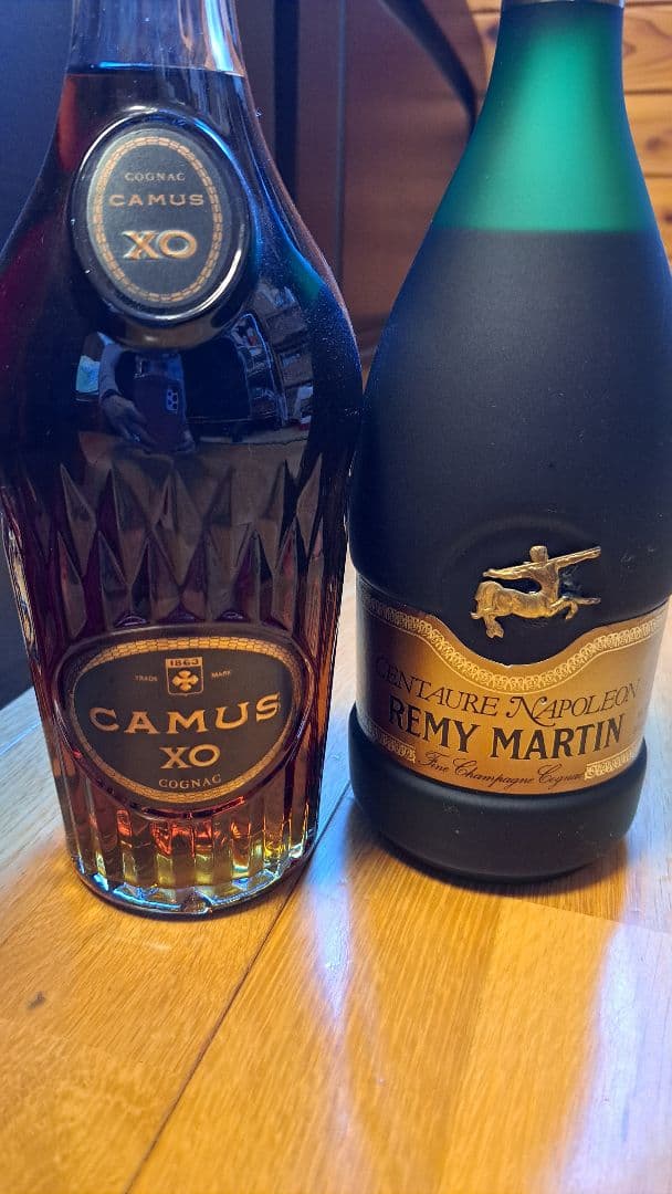 CamusXO　レミーマルタン　各１本ずつ　２本です♪