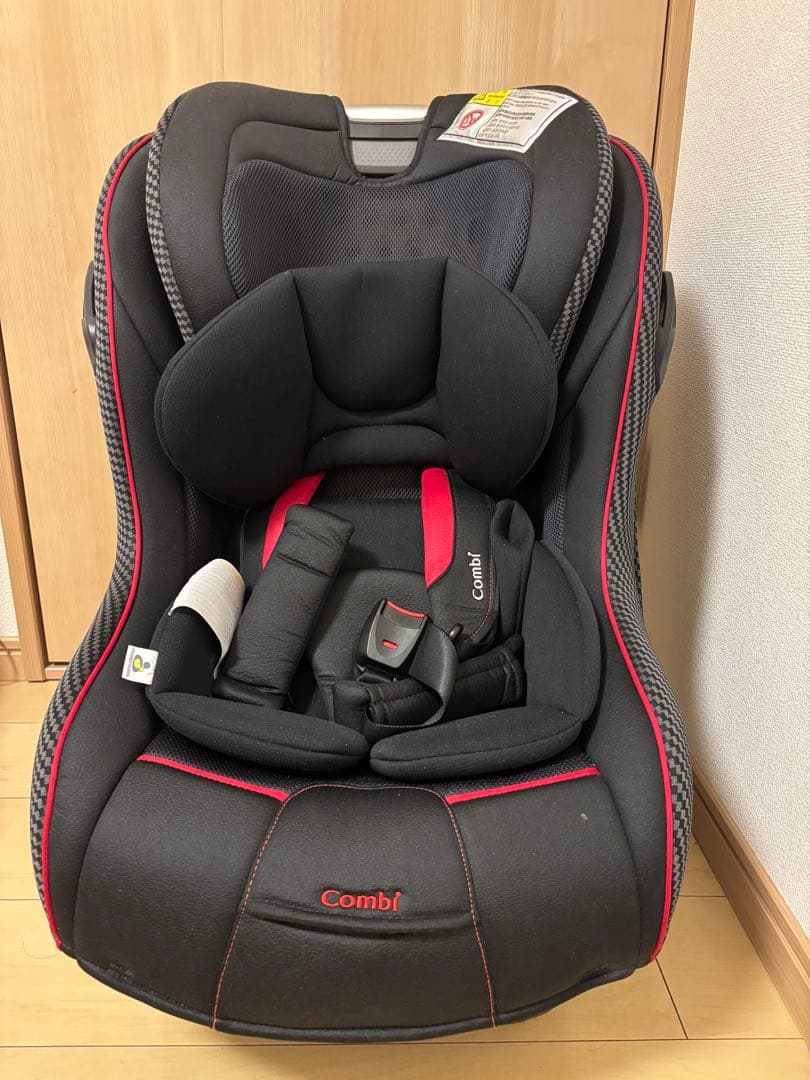 コンビ　チャイルドシート　マルゴットEG ミラノブラック