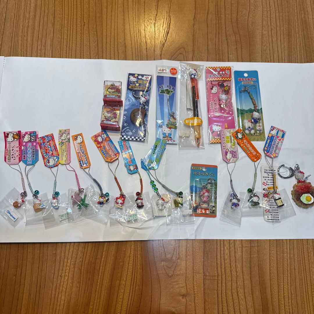 星*奨様 【海外版あり】ご当地ハローキティストラップ等　53点まとめ売