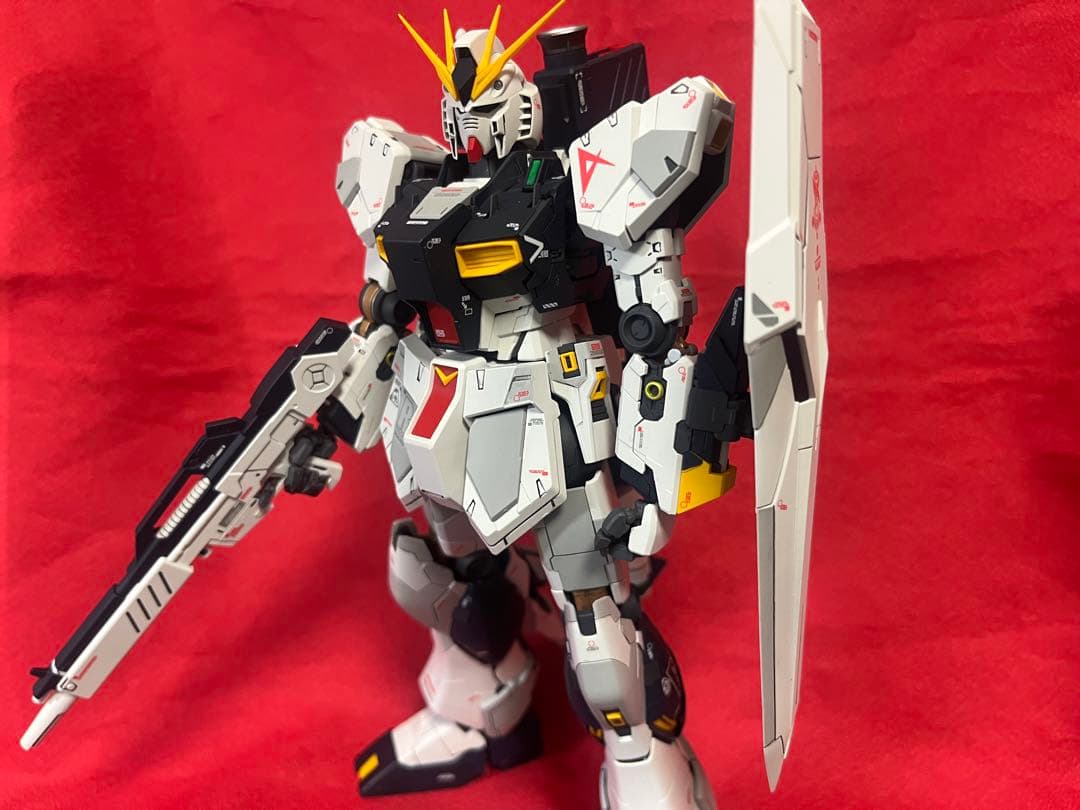 MG1/100 RX-93 νガンダムver.Ka塗装完成品