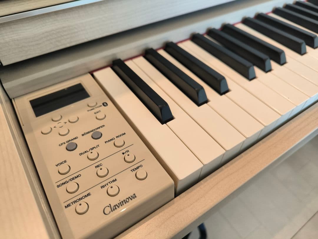 電子ピアノ CLP-675WA ホワイトアッシュ調 [88鍵盤]2017年製