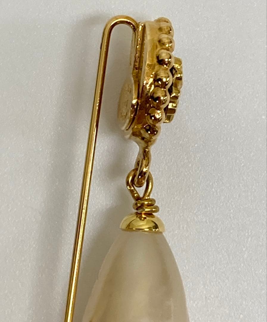 シャネル/CHANEL クローバーモチーフ　ピンブローチ　フェイクパール