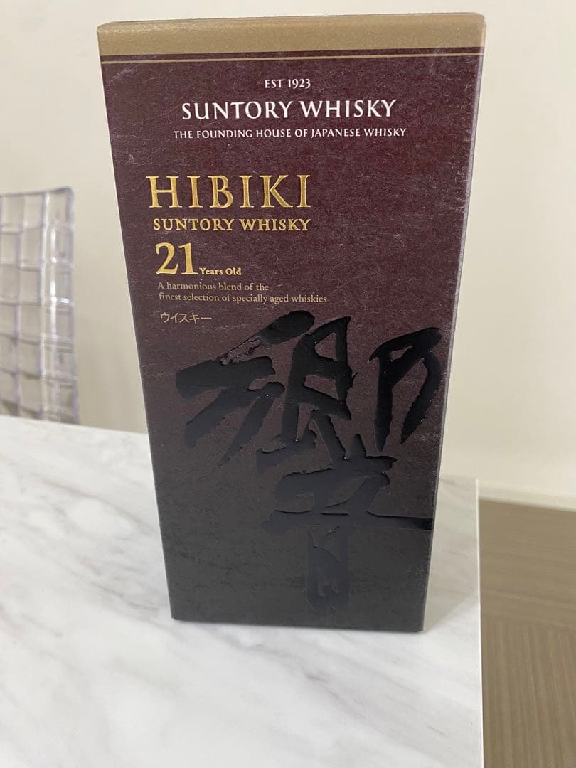 ✨響21年✨　 新品ウイスキー 響21年 700ml サントリー　お酒