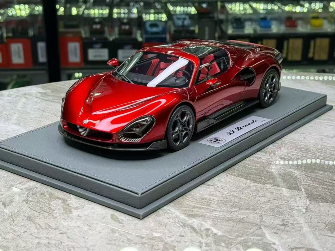 新品希少 BBR 1/18 アルファ ロメオ 33 Stradale ミニカー