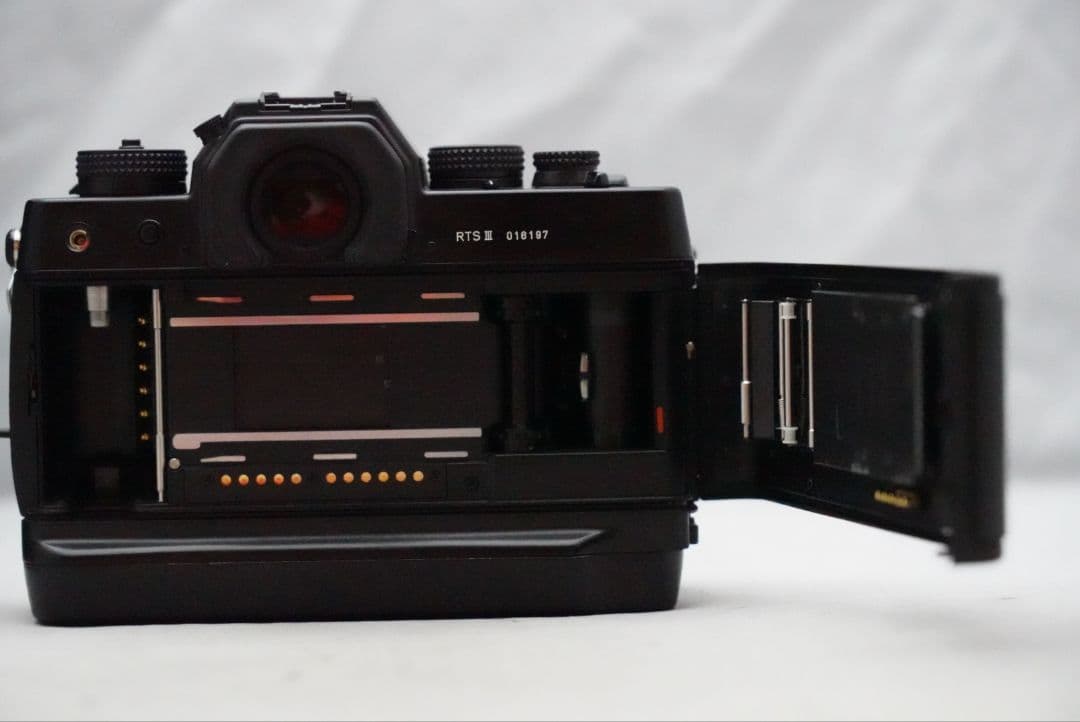 ☆元箱・取説付き☆ コンタックス RTS Ⅲ ボディ 高性能フィルムカメラ
