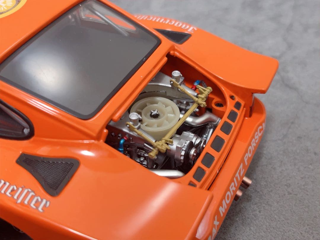 トゥルースケール 1/18 ポルシェ 935 1978