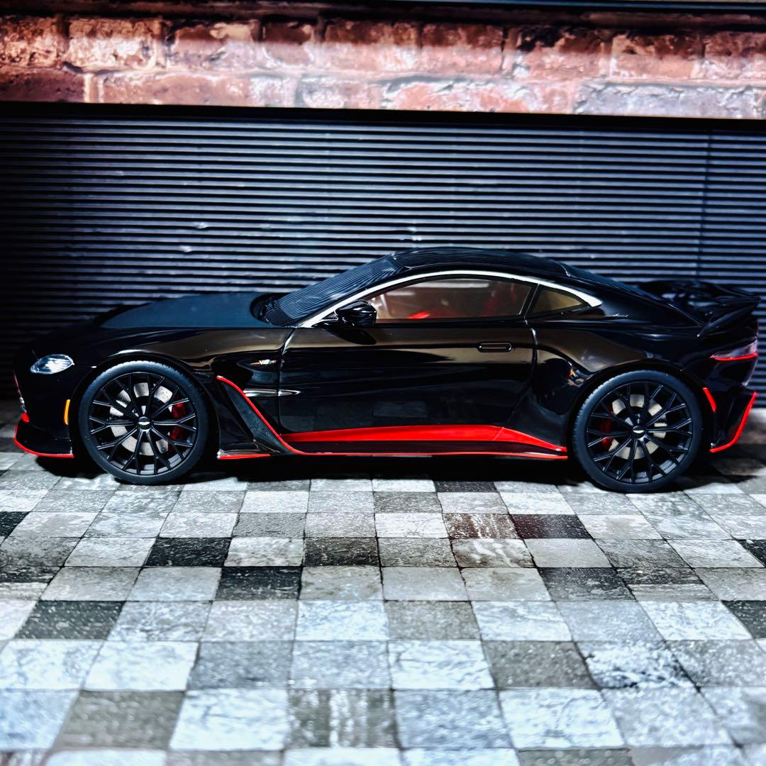1/18 TOP SPEED アストンマーティン V12 ヴァンテージ 2022