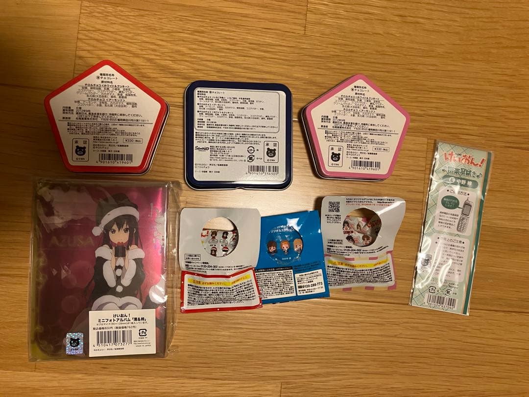 けいおん　クリアファイル　下敷き　ストラップ　ポスター　タオル　クリアシート