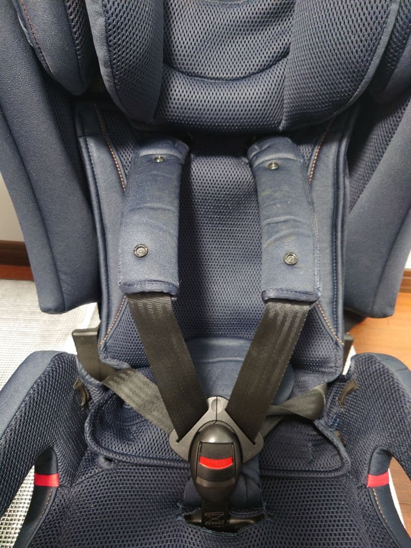 エールべべ パパットグランス ISOFIX ジュニアシート ネイビー　2台