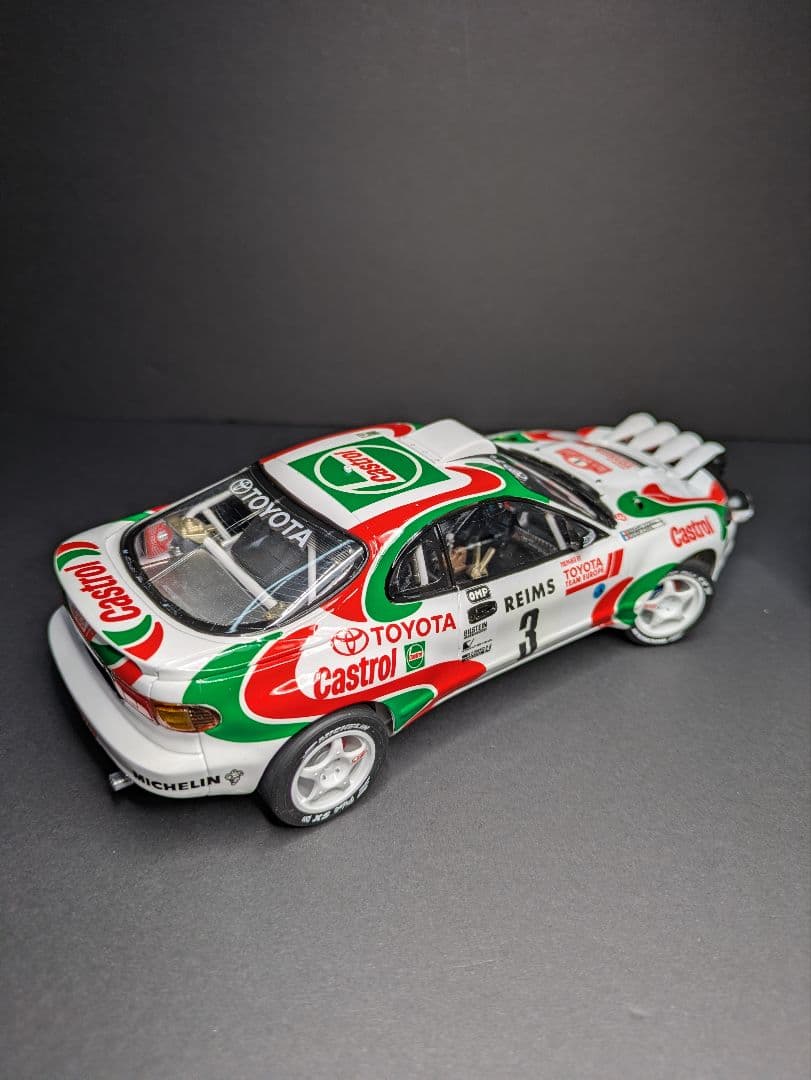 タミヤ 1/24 カストロールセリカ と ハセガワ フィギュア(完成品)