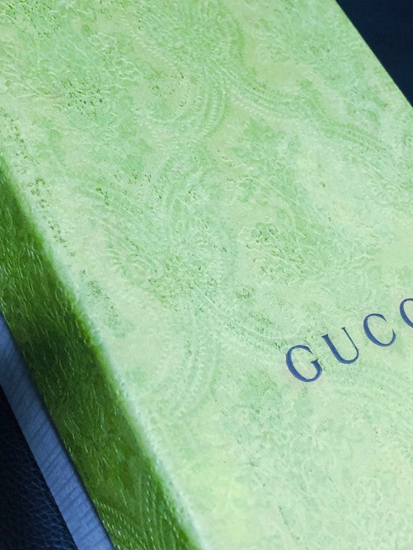 グッチ　バレンシアガ　財布空箱、小物空箱、保存袋、リボン、ショッパー　ブルームス