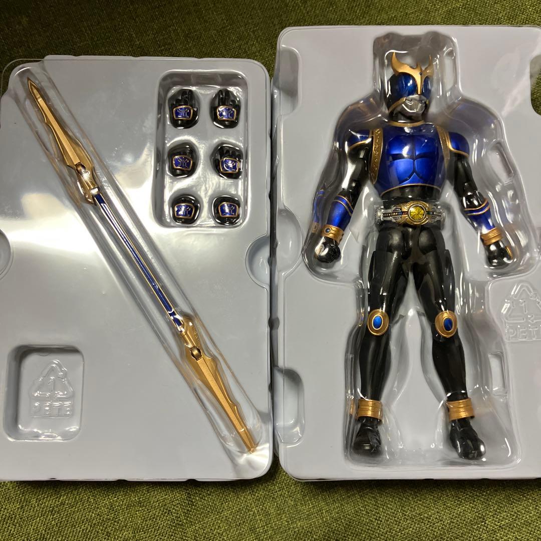 仮面ライダークウガ ライジングドラゴン 真骨彫