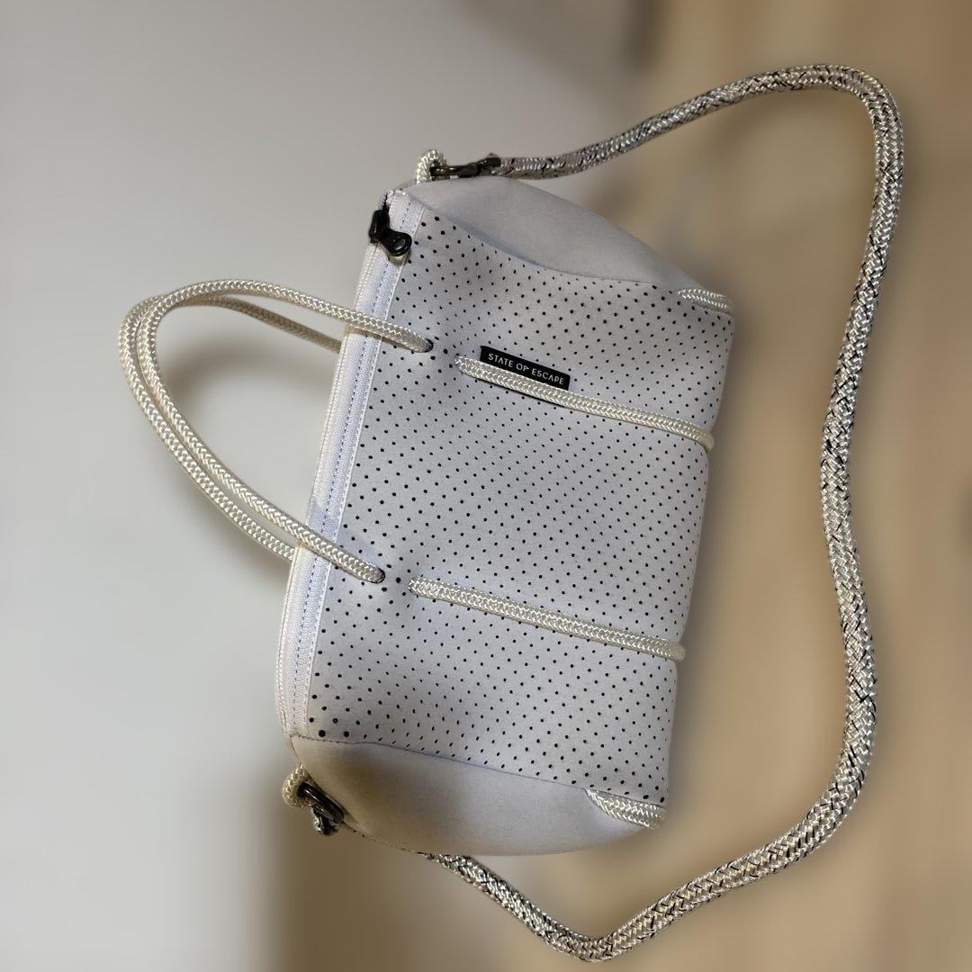 バッグ STATE OF ESCAPE