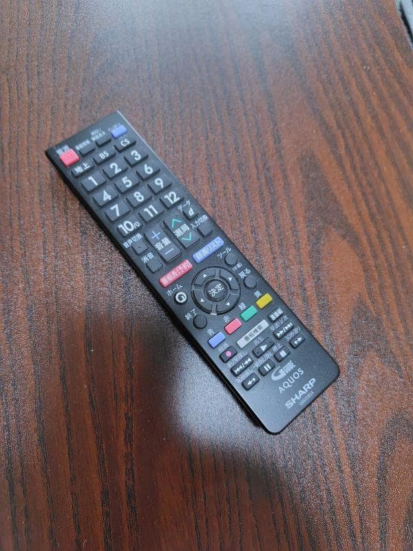 2020年製 シャープ AQUOS 32インチ液晶テレビ 2T-C32AE1