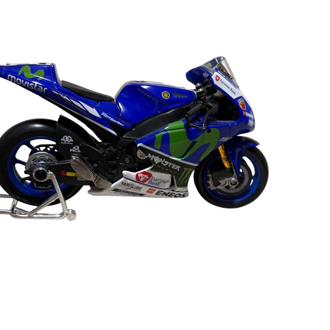 YAMAHA YZR-M1 モビスターヤマハ ロッシ No.46