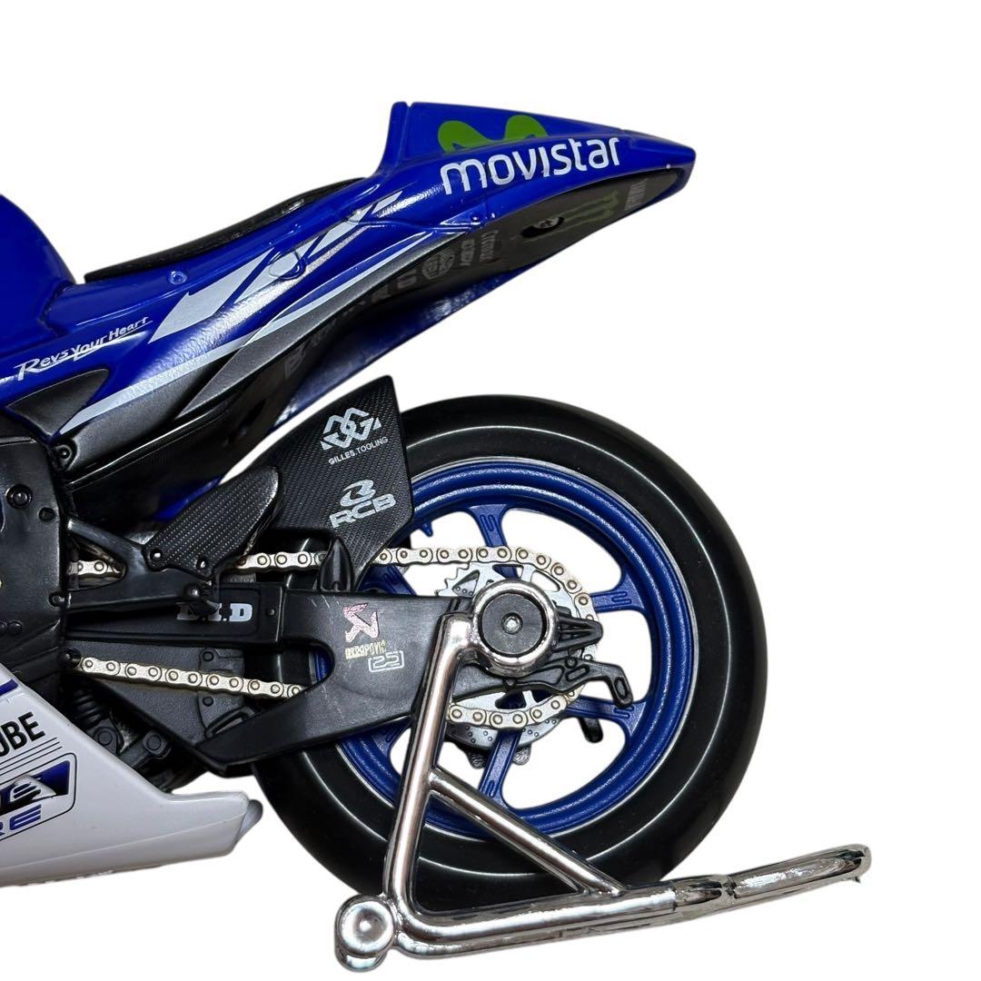 YAMAHA YZR-M1 モビスターヤマハ ロッシ No.46
