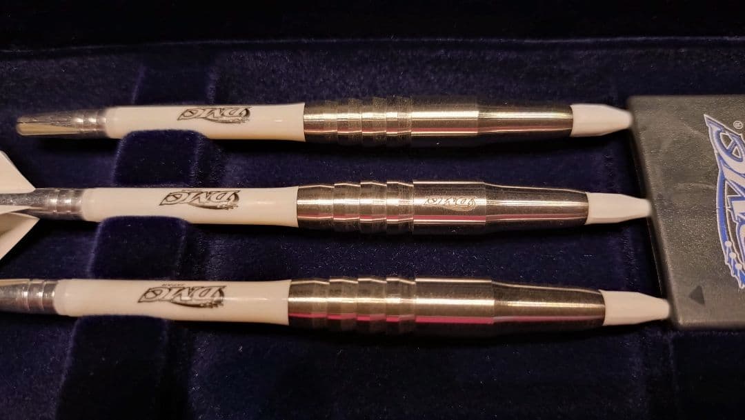 ■新品未使用■DMCダーツ ■Cobra Mark I Actute