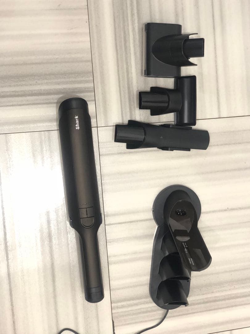 【値下げしました！】Shark EVOPOWER EX ハンディクリーナー