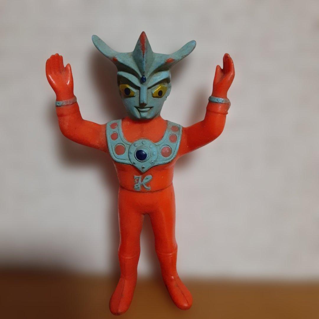 ウルトラマンレオ　ブルマァク　ソフビ