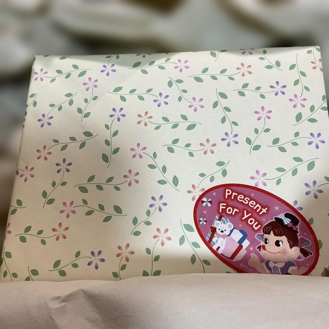 【新品未開封】園児服を着たペコちゃんポコちゃん 限定復刻　500セット限定