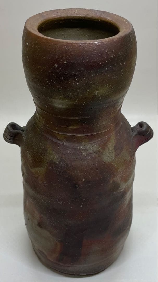 県指定重要無形文化財　金重道明　備前焼　耳付花入　共箱 　　　y16