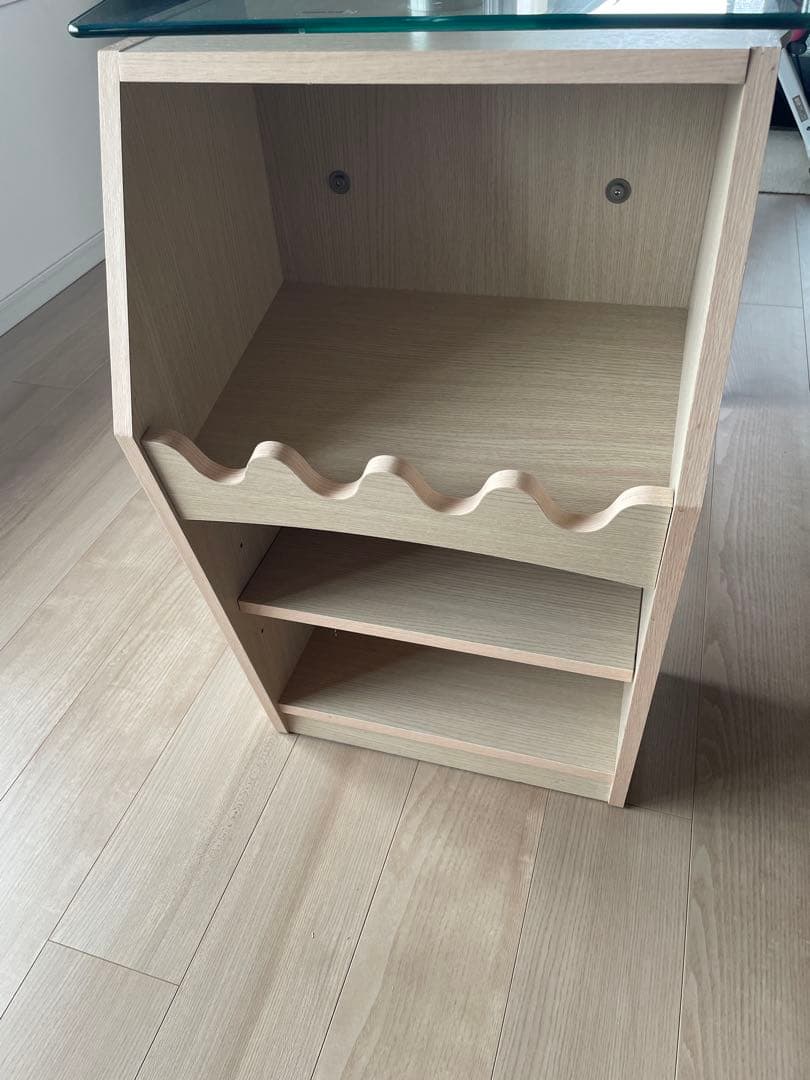 オーバルガラスダイニングテーブル　6/4迄の掲載