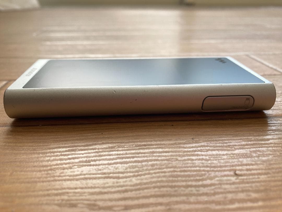 ジャンク Sony NW-ZX300　シルバー ウォークマン　ハイレゾ対応