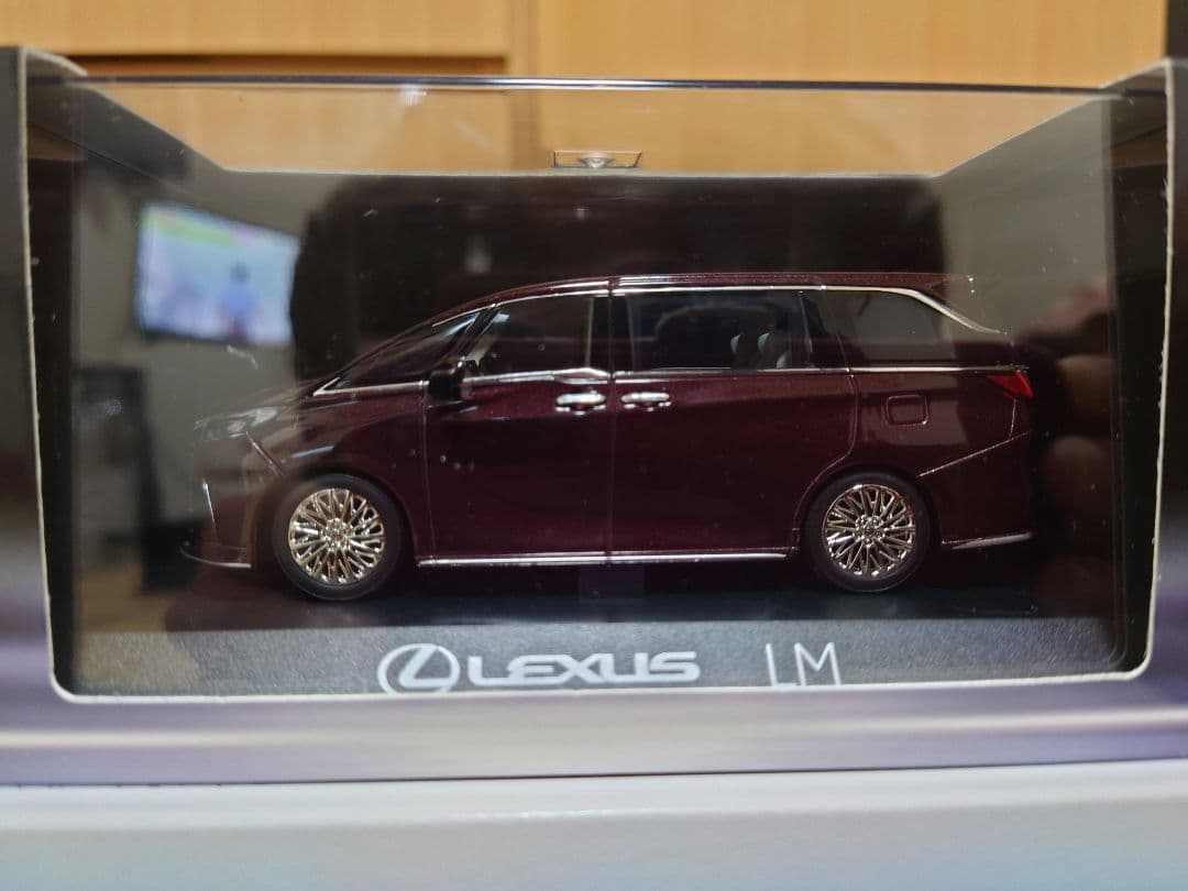 Lexus LM ミニカー４３/１サイズ 4台セット
