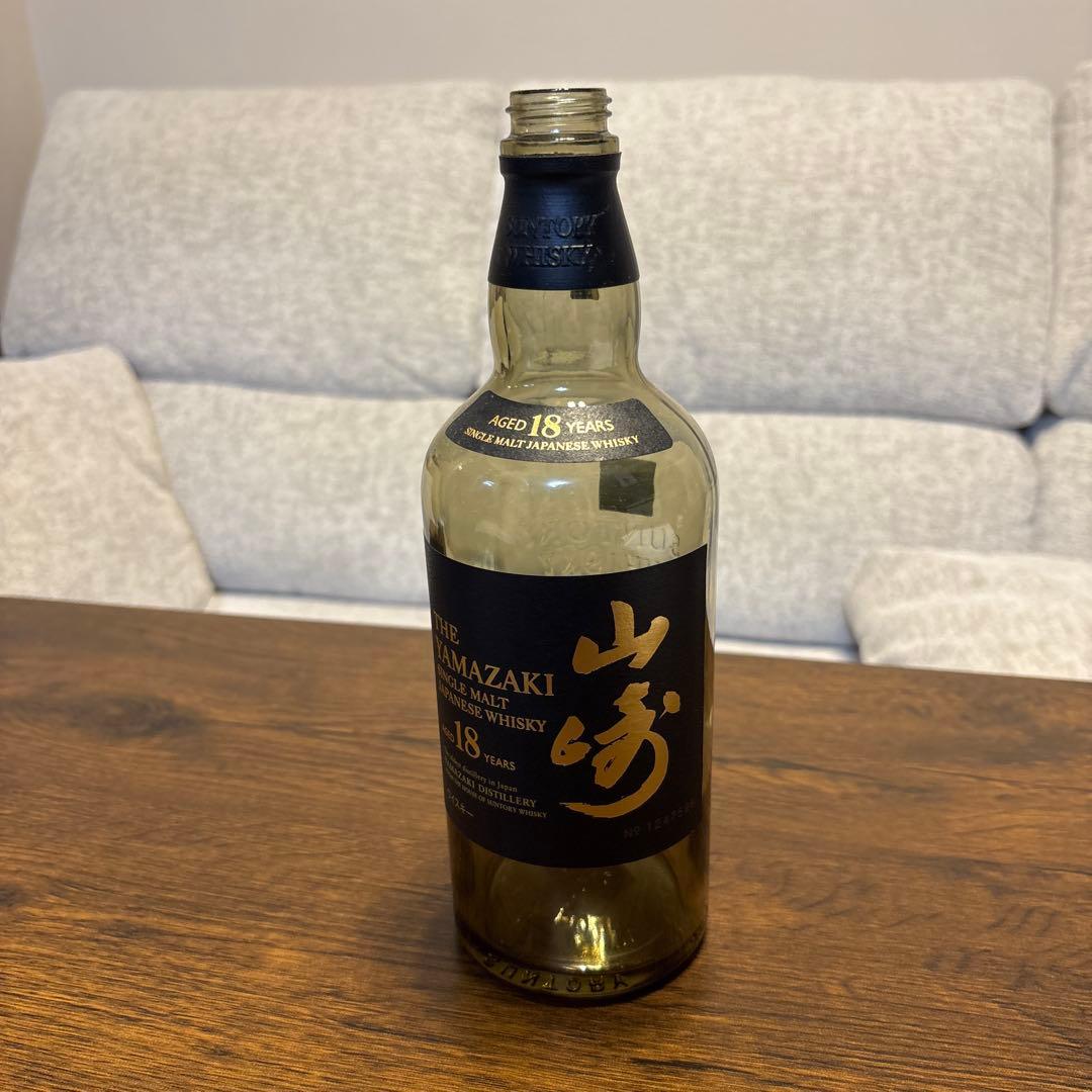 まるちゃんページ　山崎 18年✖️3つ　シングルモルトウイスキー　空箱