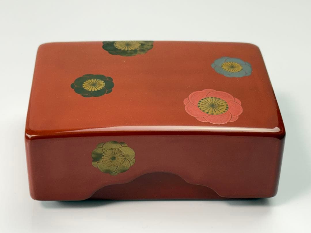 【未使用】時代漆芸 木製 菊紋蒔絵 螺鈿象嵌箱 蓋物 小物入れ R7112344