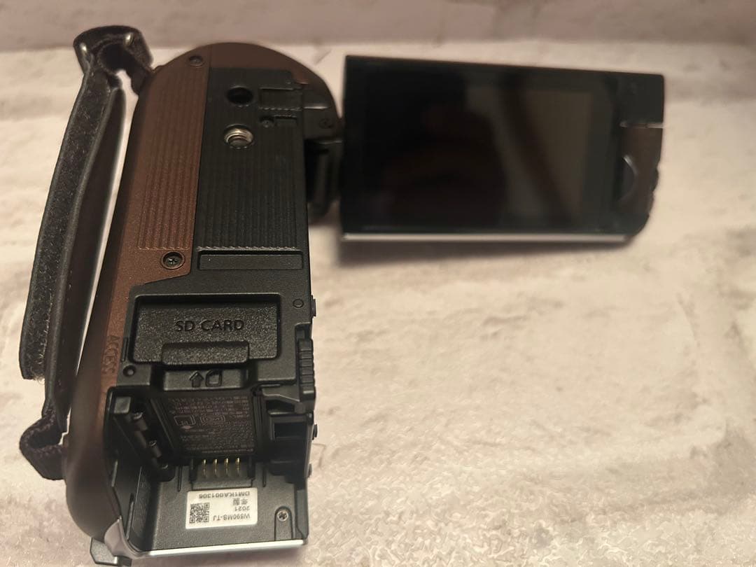 【新品未使用】【展示品】パナソニック　HC-W590MS 64GB